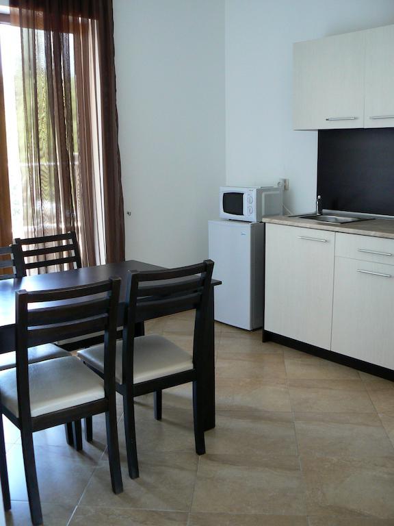 Cabacum Beach Private Apartaments غولدن ساندز الغرفة الصورة